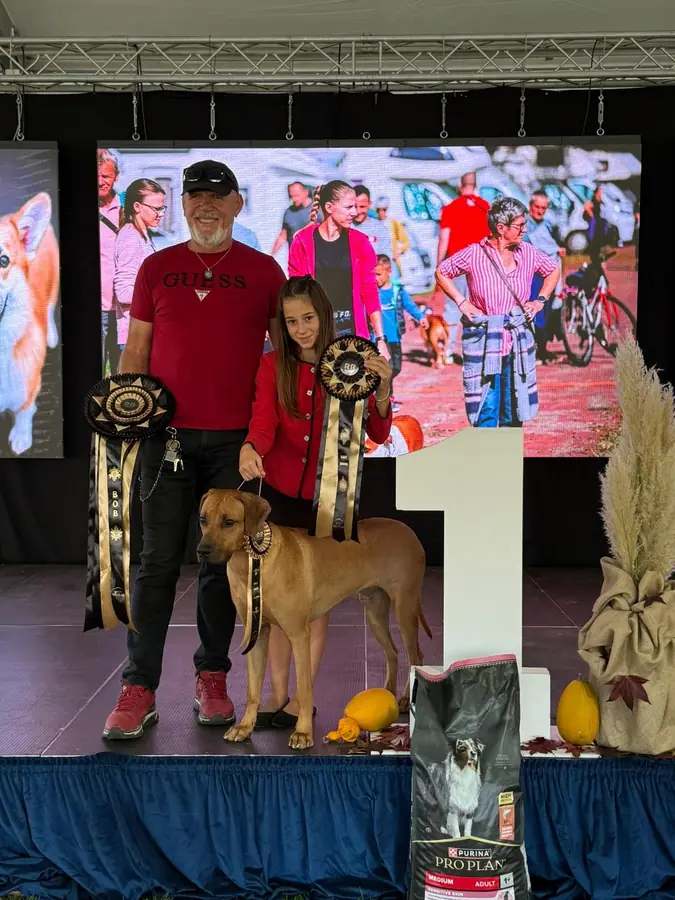 Na pódiu s oceneniami v Karlovaci